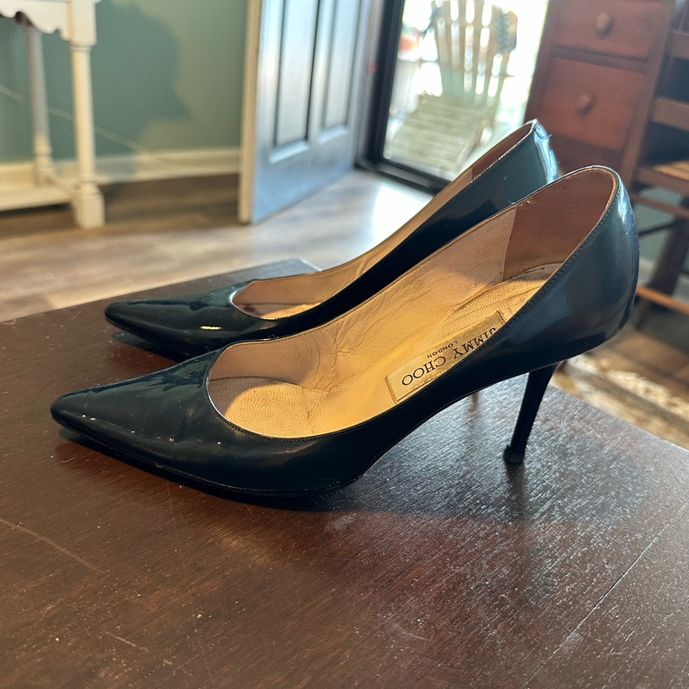 **** Jimmy Choo Size 37 Dark Blue Patent Leather Heels